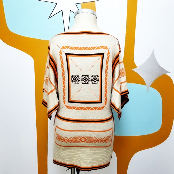 Aztec Print Tunic - Picture 3 of 7